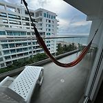 Morros Luxury Beachfront Infinity Pool