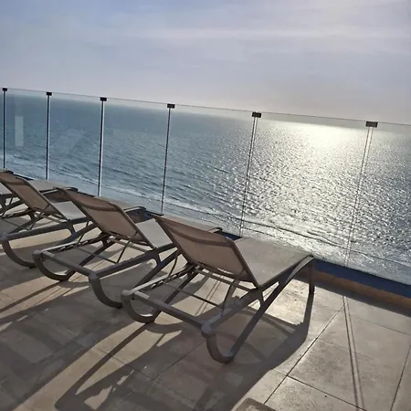Morros Luxury Beachfront Infinity Pool *