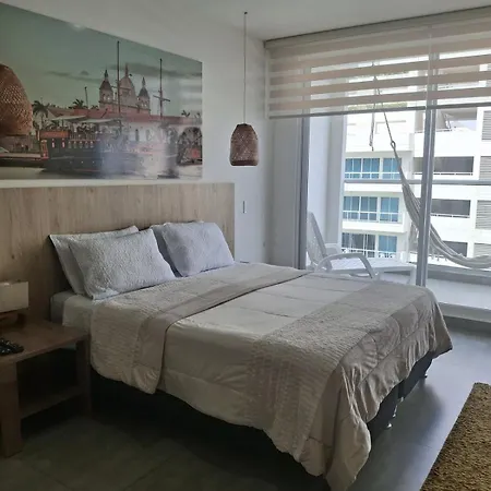 Morros Luxury Beachfront Infinity Pool Apartamento *